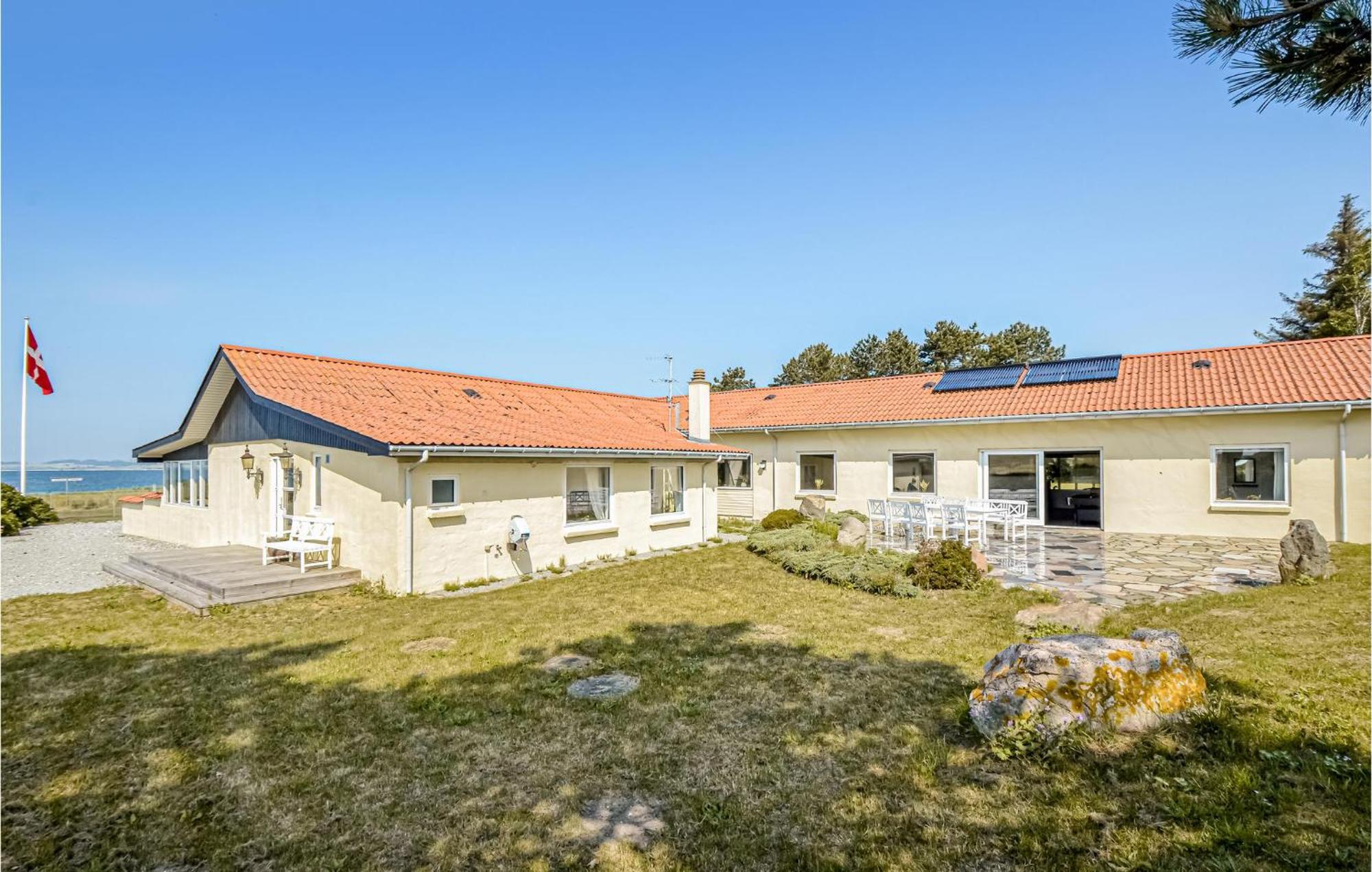 Strandhuset 克内贝尔 外观 照片